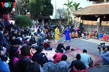 Сохранение вьетнамской культуры путём проведения традиционных фестивалей и праздников - ảnh 3